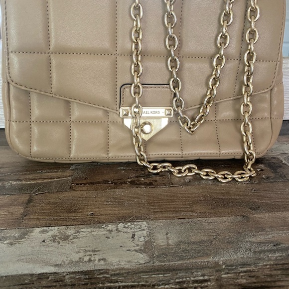 MK Soho Large Quilted Leather Shoulder Bag - Picture 8 of 15